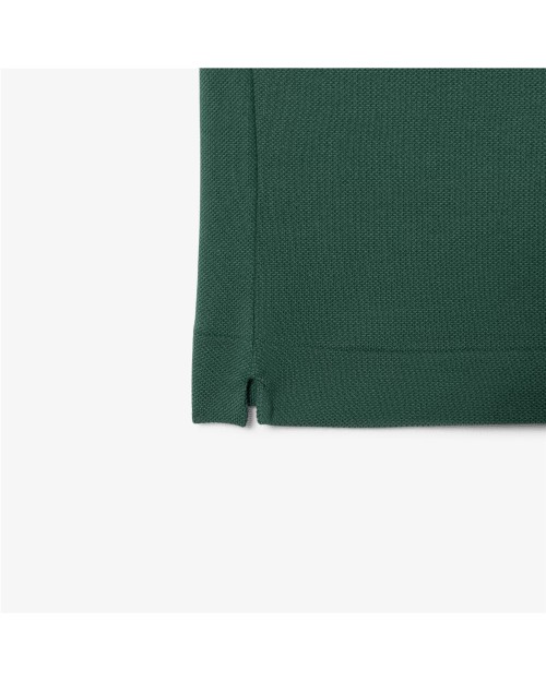 POLO DE CORTE CLASICO CON DETALLE EN EL BOLSILLO