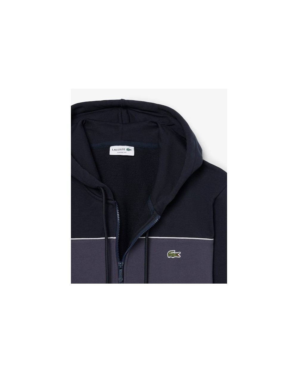 SUDADERA CON CAPUCHA Y CREMALLERA.