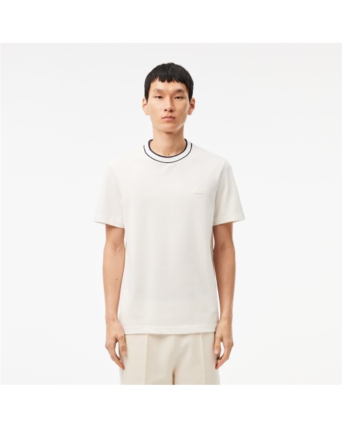 CAMISETA CUELLO REDONDO CORTE REGULAR.