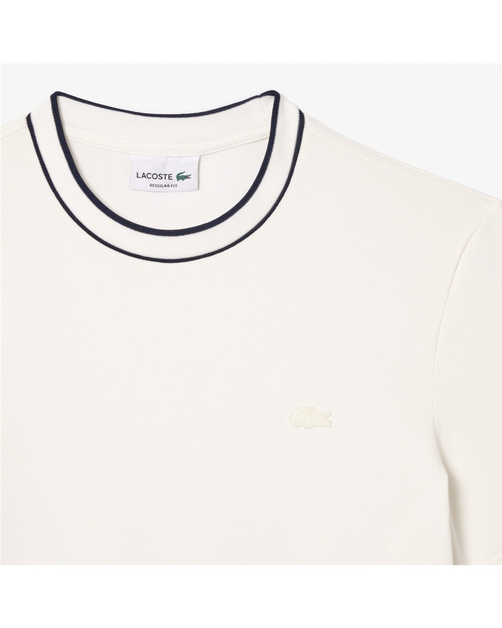 CAMISETA CUELLO REDONDO CORTE REGULAR.