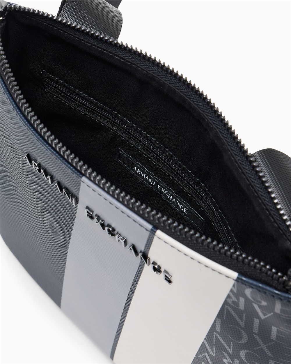 BOLSO BANDOLERA PLANO CON MONOGRAMA Y RAYAS