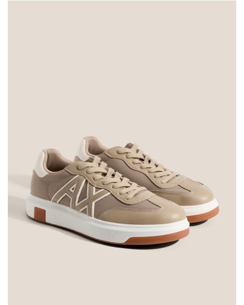 ZAPATILLAS DEPORTIVAS CON LOGOTIPO EN CONTRASTE