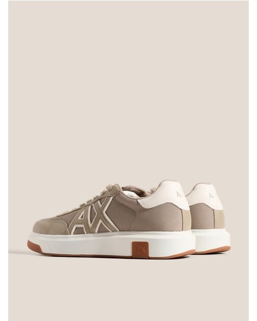 ZAPATILLAS DEPORTIVAS CON LOGOTIPO EN CONTRASTE