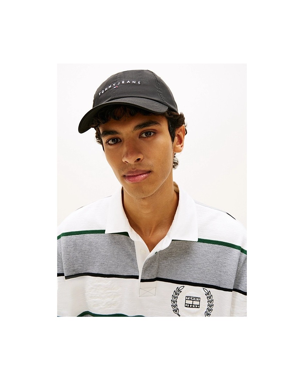 GORRA DE BEISBOL CON LOGO LINEAL BORDADO