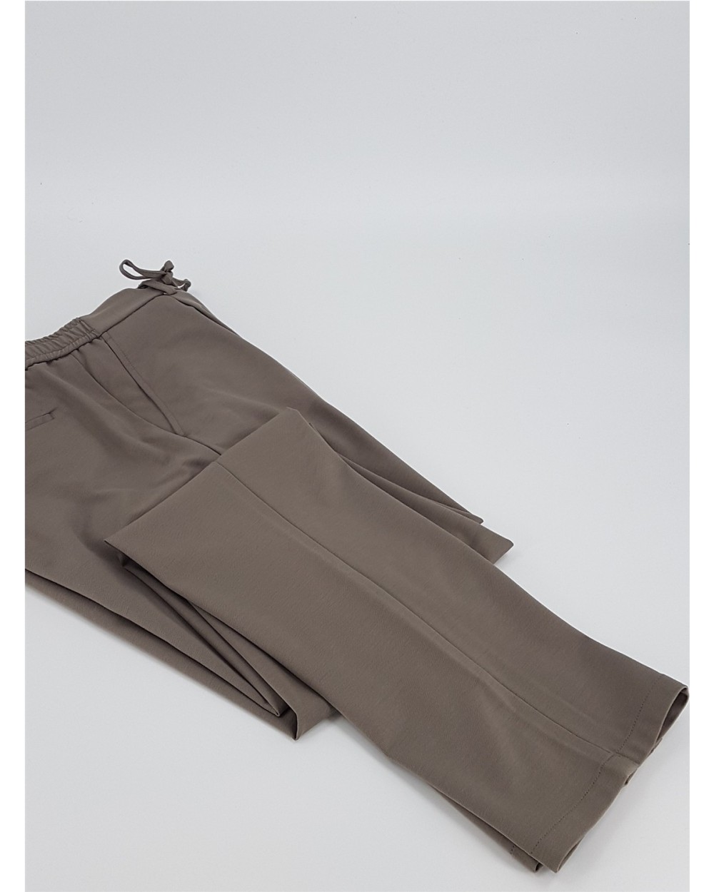PANTALÓN CHINO CON CORDON