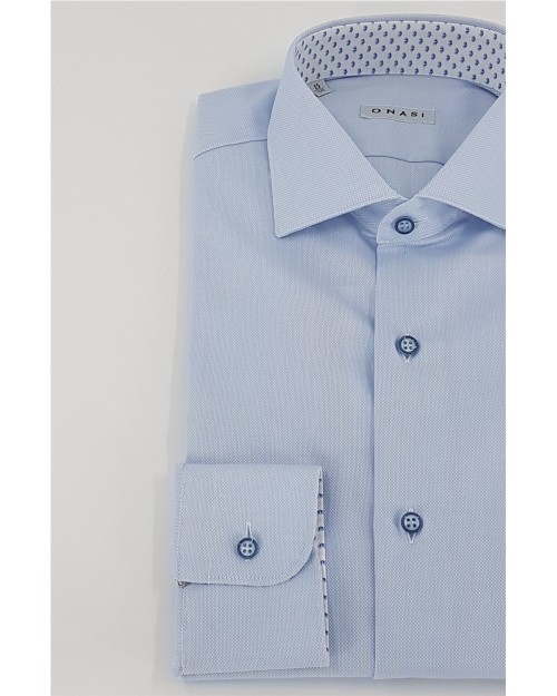 CAMISA LISA CON DETALLES