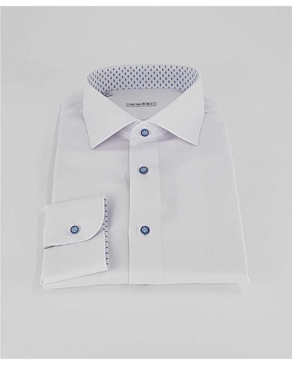CAMISA SEMIVESTIR CON DETALLES