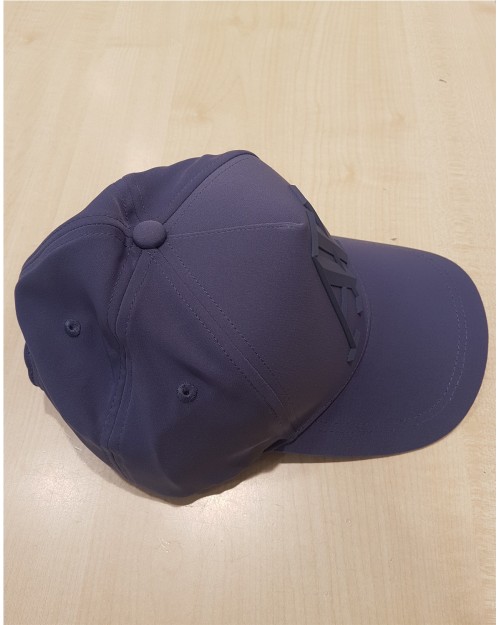 GORRA EN TEJIDO DE NYLON CON FORRO DE ALGODÓN