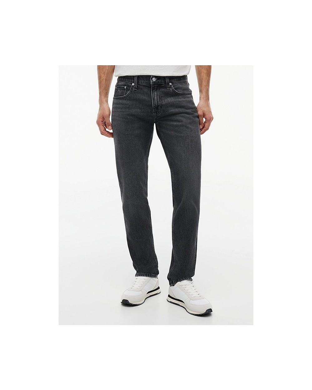 PANTALON SCANTON NEGROS SLIM CON EFECTO DESTEÑIDO