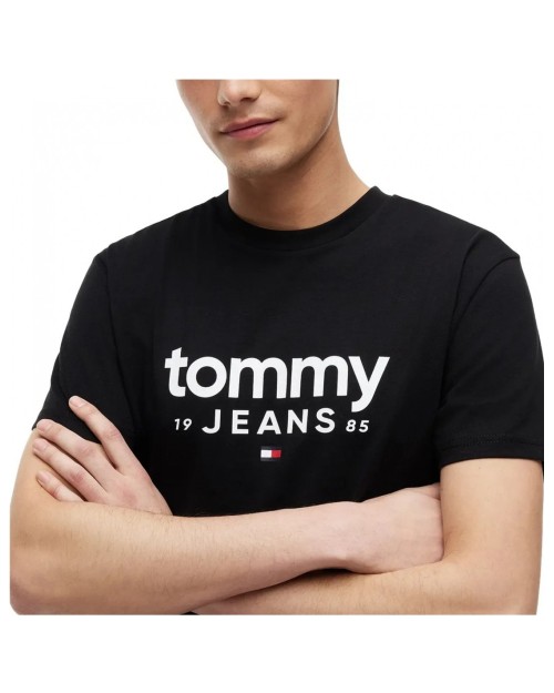CAMISETA CON CUELLO REDONDO Y LOGO