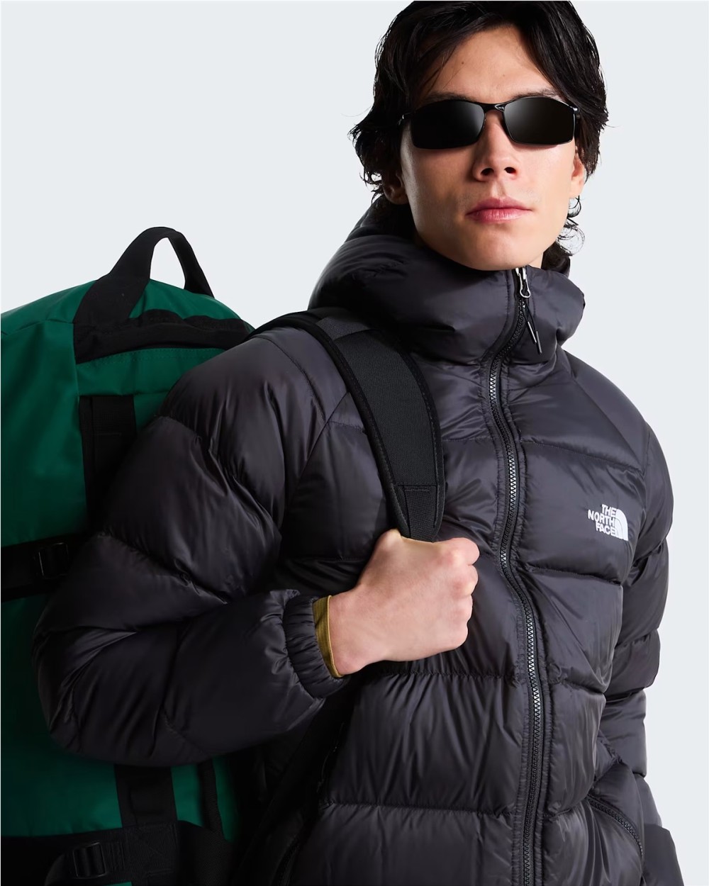 CHAQUETA DE PLUMON CON CAPUCHA