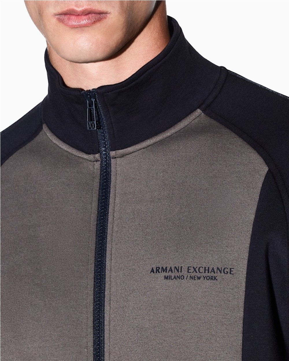 SUDADERA DE ALGODON ELASTICO CON CREMALLERA