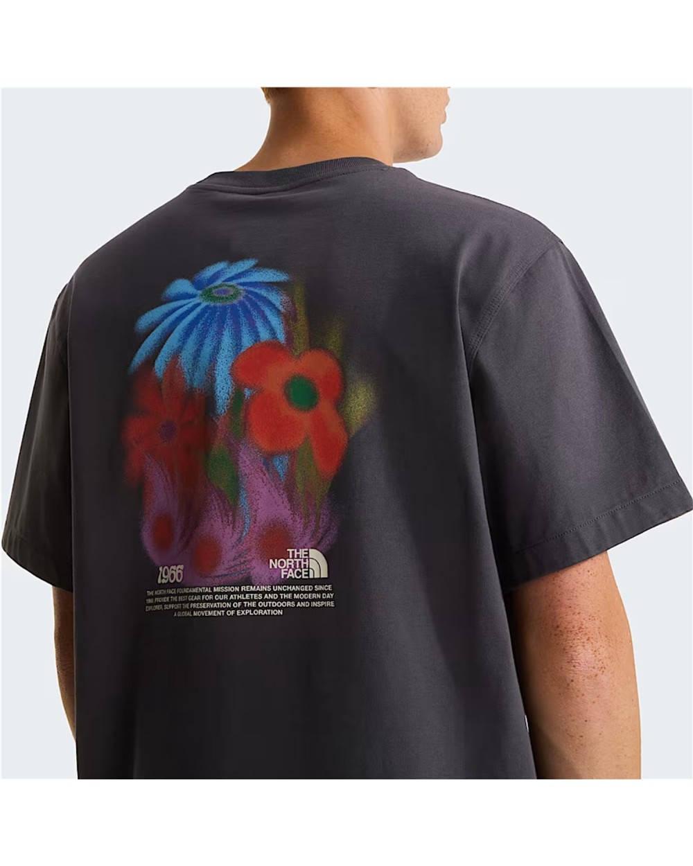 CAMISETAHOLGADA CON ESTAMPADOGRÁFICO FLORA 1966 PARA HOMBRE.