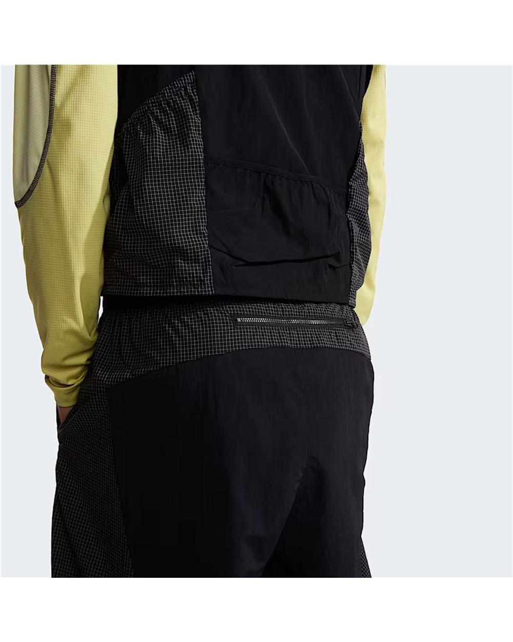 PANTALÓN CORTO CON CINTURÓN NSE