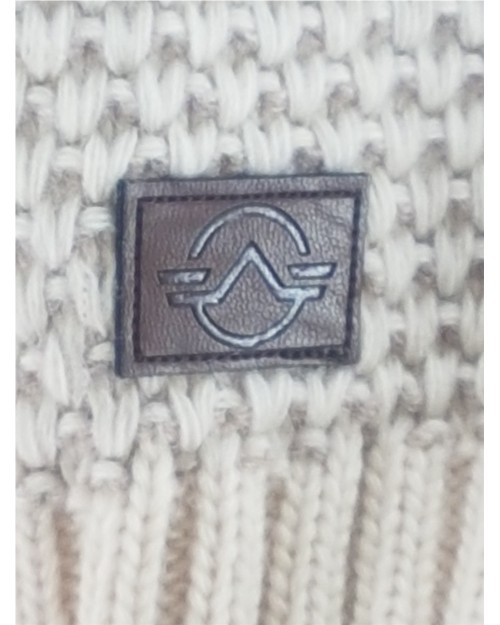 CHAQUETA DE PICO CON BOTONES