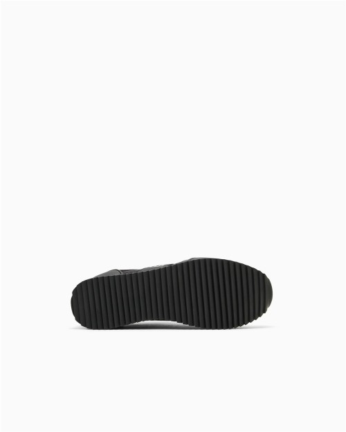 ZAPATILLAS CON LOGOTIPO