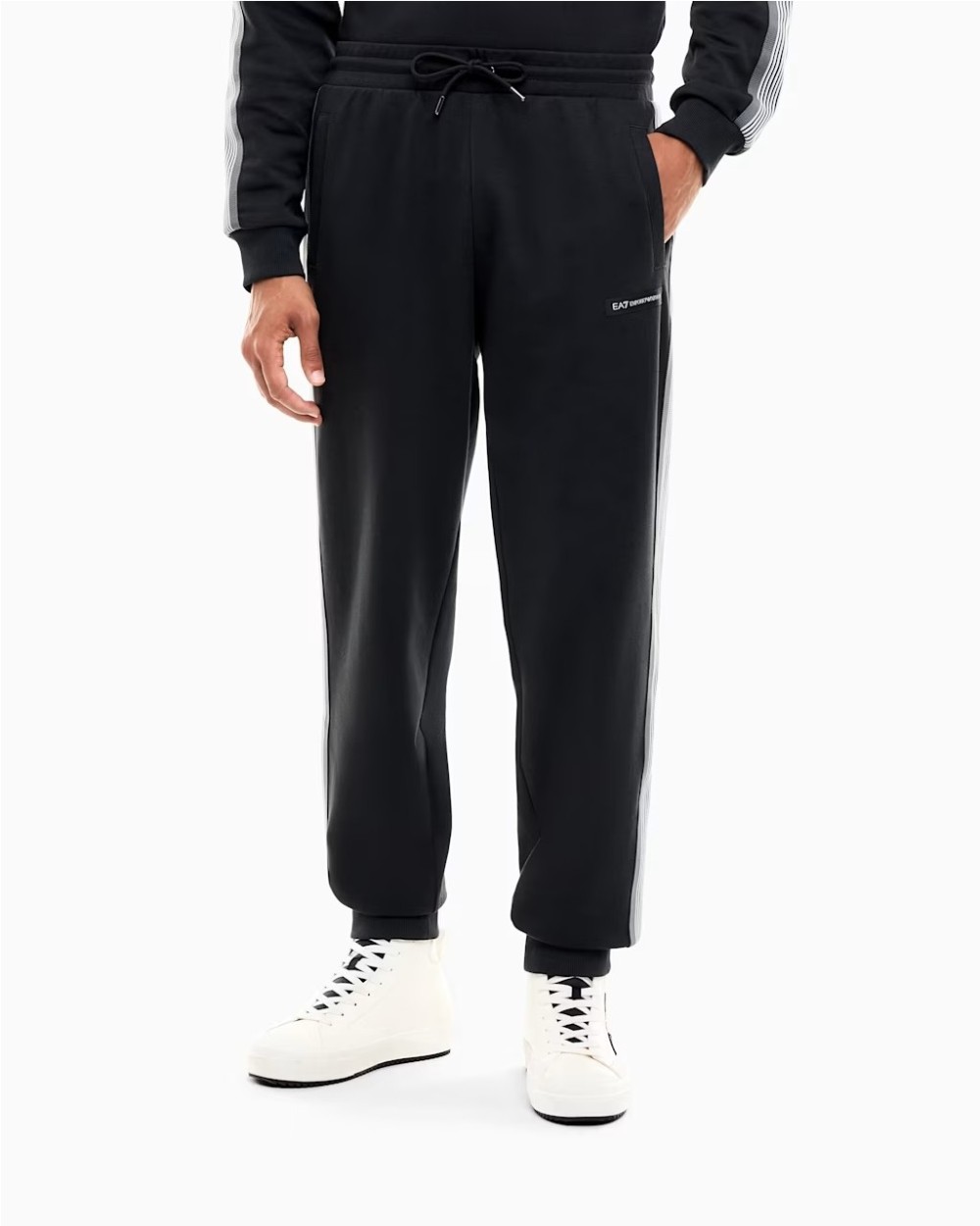 PANTALON DE CHÁNDAL CON BANDA LATERAL