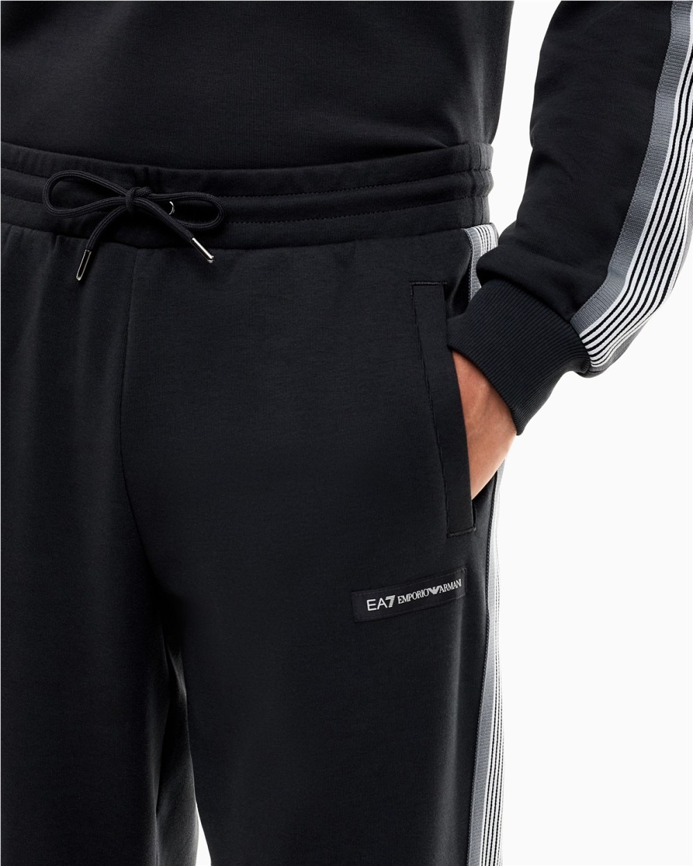 PANTALON DE CHÁNDAL CON BANDA LATERAL