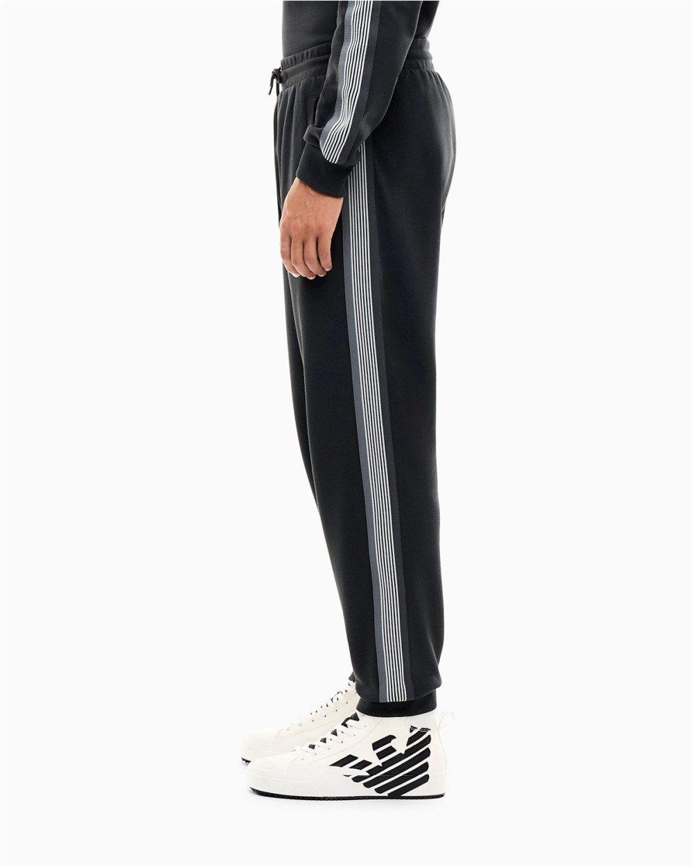 PANTALON DE CHÁNDAL CON BANDA LATERAL