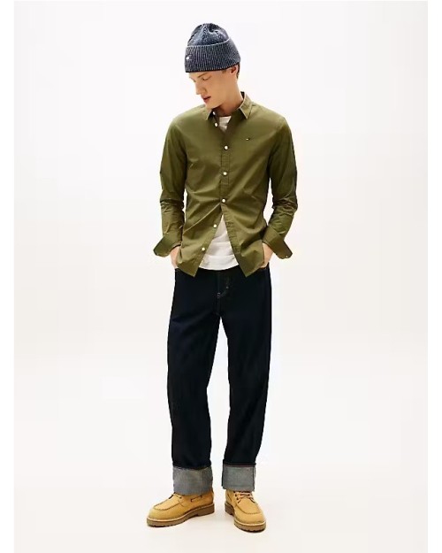 CAMISA DE CORTE SLIM EN POPELIN