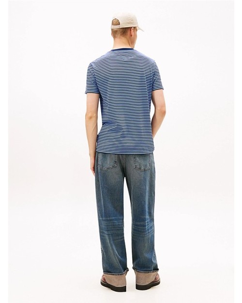 CAMISETA DE CUELLO REDONDO CON LOGO LINEAL