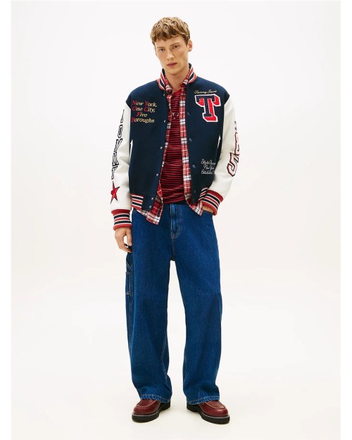 CAZADORA UNIVERSITARIA CON LOGOS