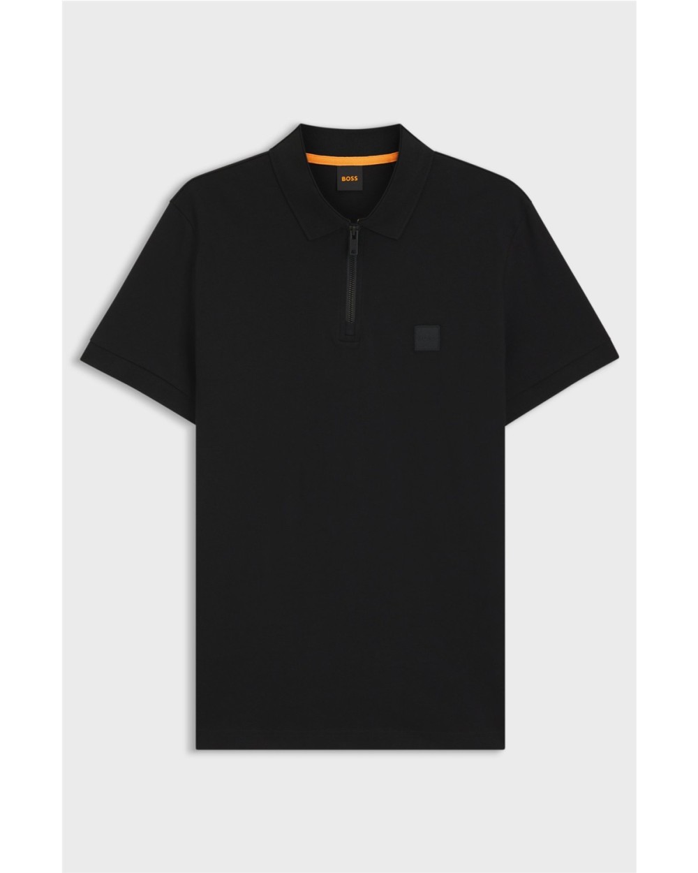 POLO SLIM FIT ELÁSTICO CON ALGODÓN CON PARCHE DE LOGO.

